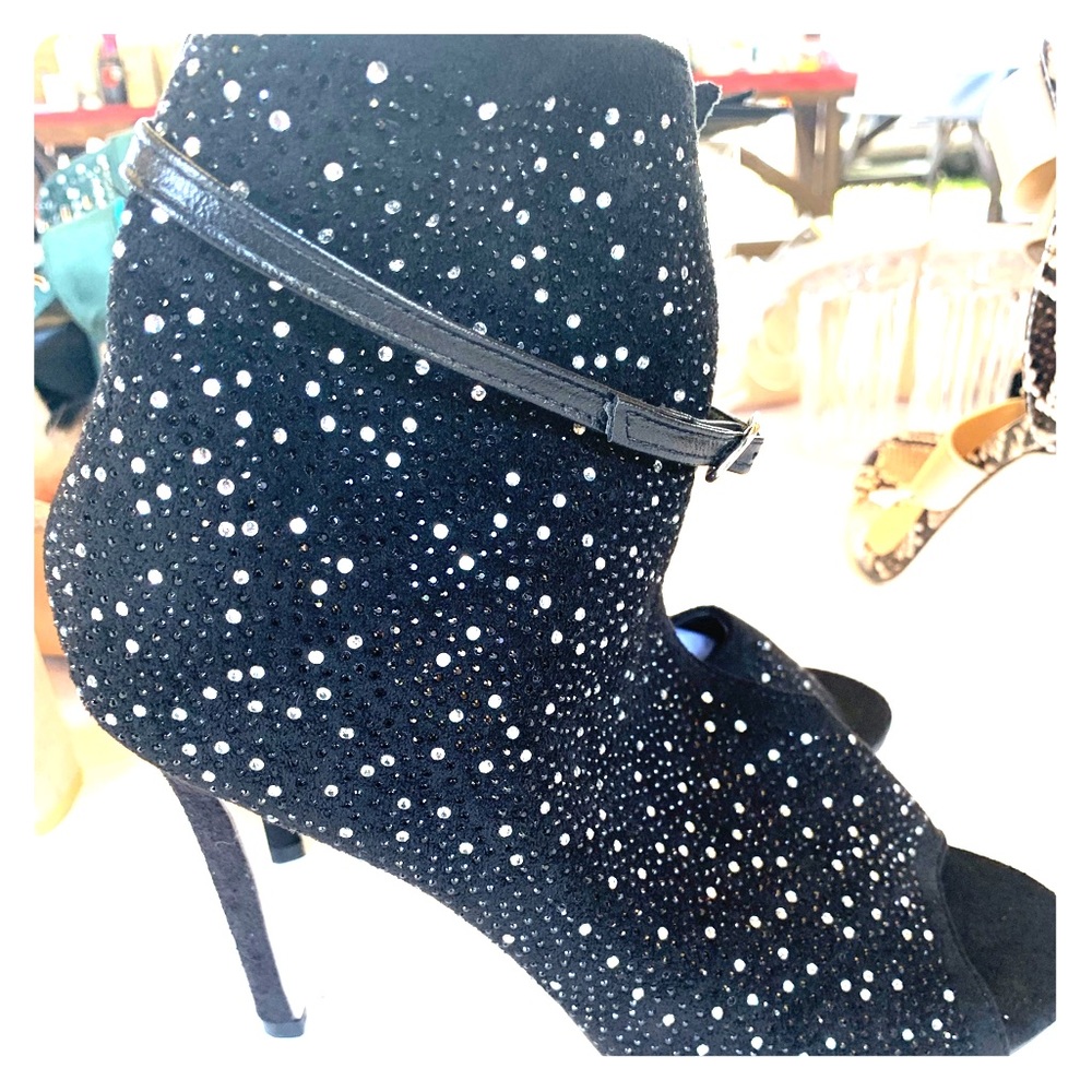 Black W/silver And Black Rinestones High Heels